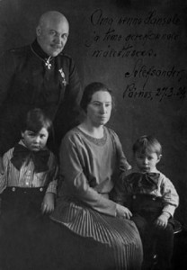 Perekond Tõnisson 1924.a.